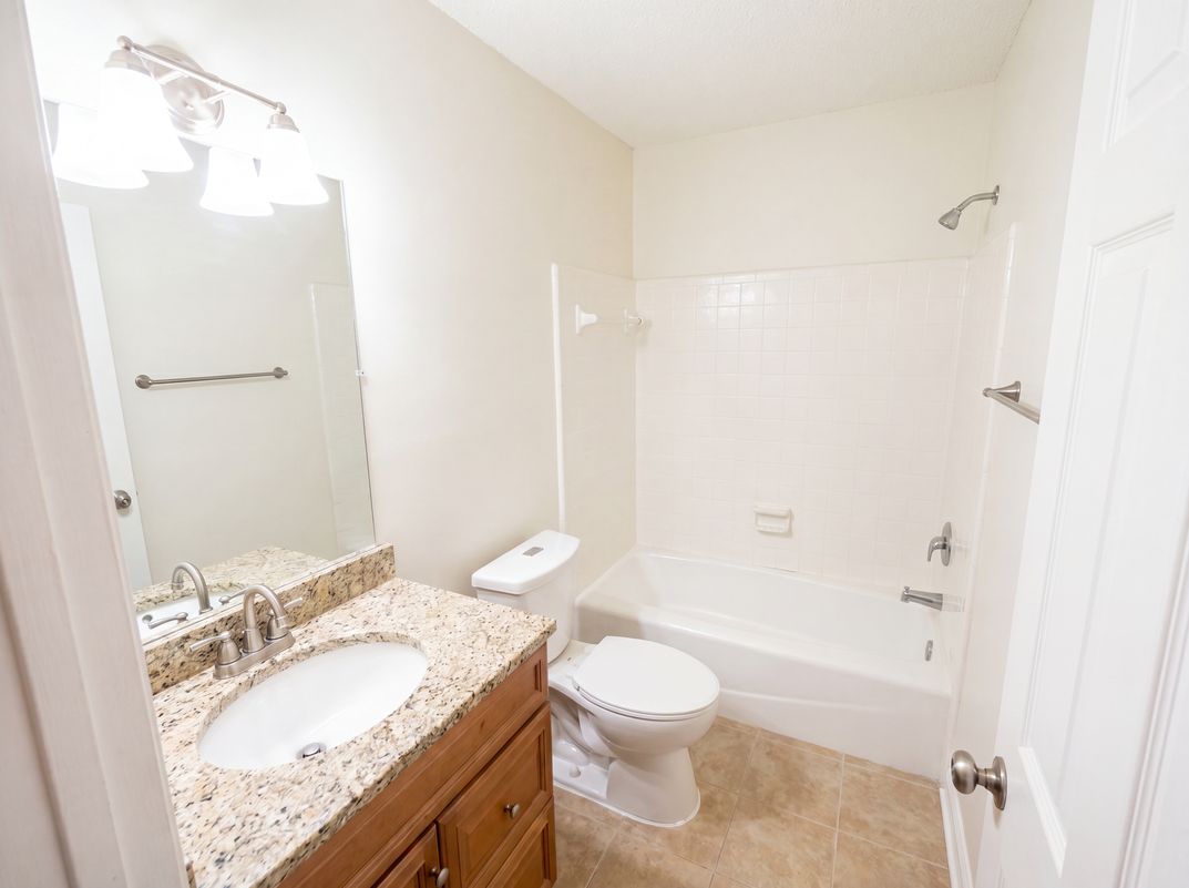 Photo 13 of 43 of 65 Bull River Bluff Dr, Savannah, GA