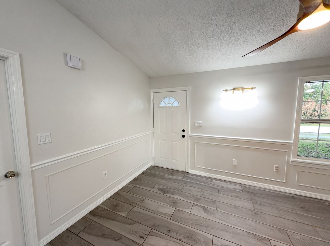 Photo 3 of 24 of 967 Lamplighter Dr NW, Palm Bay, FL