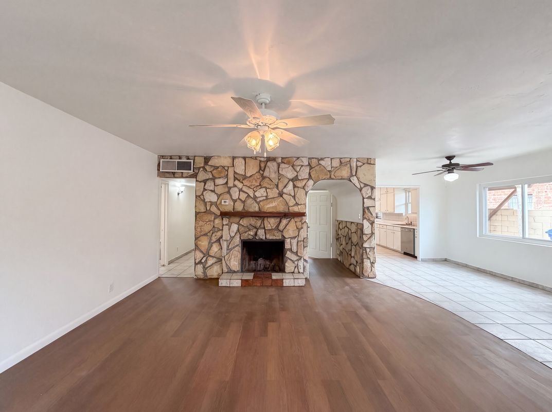Photo 12 of 22 of 1835 E Palm Ln, Phoenix, AZ