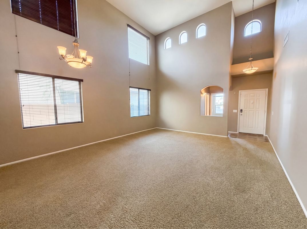Photo 9 of 40 of 2993 S 160th Ln, Goodyear, AZ
