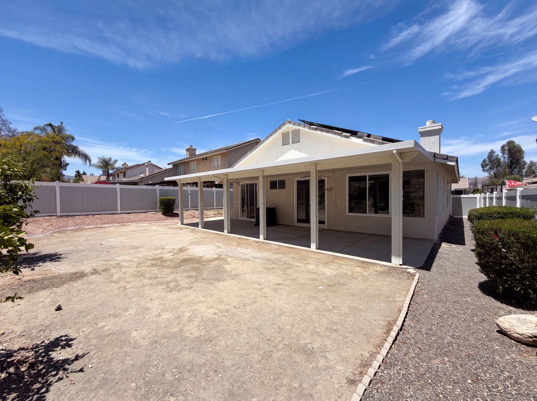Photo 5 of 28 of 13477 Fairfield Dr, Corona, CA