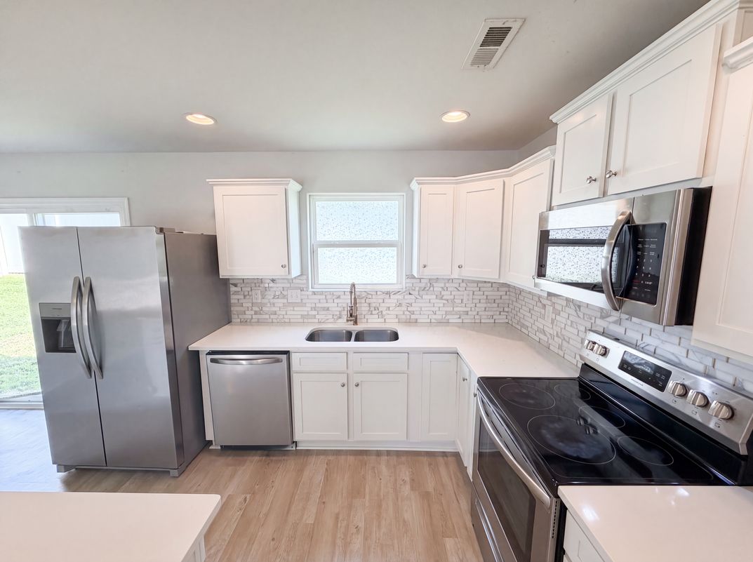 Photo 7 of 21 of 8222 Gabon Ct, Charlotte, NC