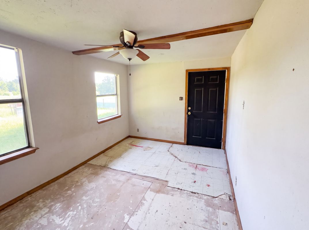 Photo 8 of 20 of 20509 E Reno Ave, Harrah, OK