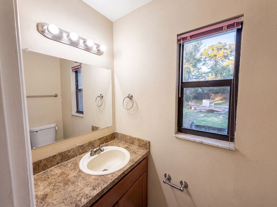 Photo 21 of 26 of 722 Virginia Ln, Apopka, FL