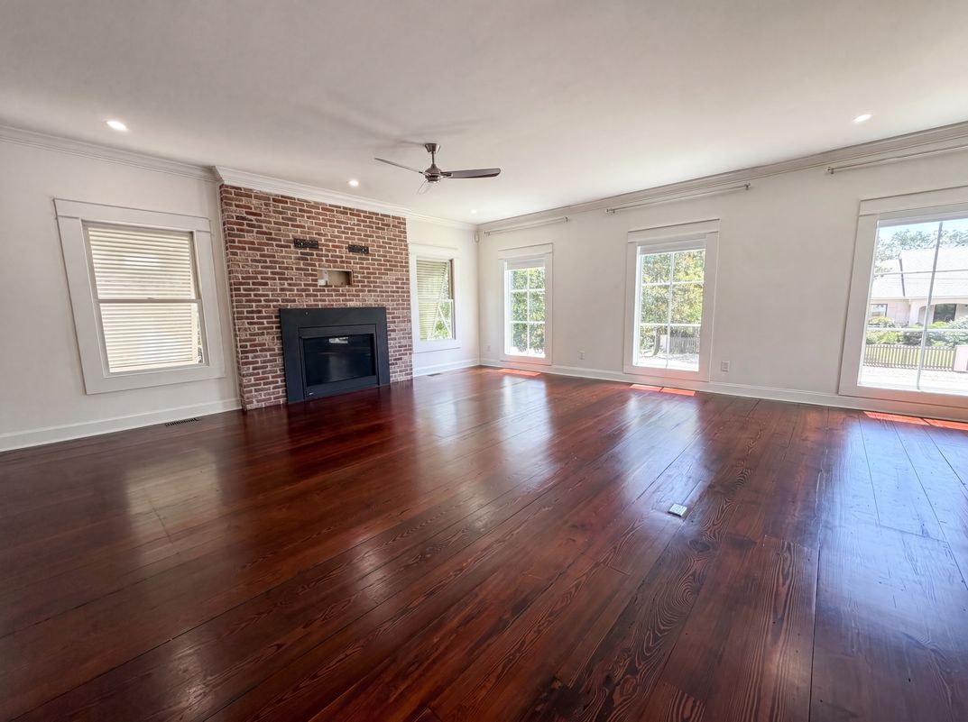 Photo 9 of 59 of 522 Reid St, Mount Pleasant, SC