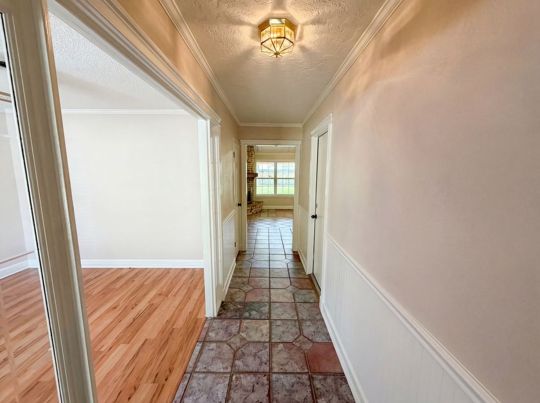 Photo 10 of 21 of 1902 New Orleans St, Deer Park, TX