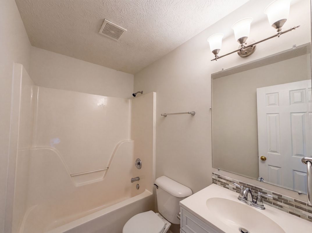 Photo 17 of 23 of 5170 Hickory Hollow Pkwy, Antioch, TN