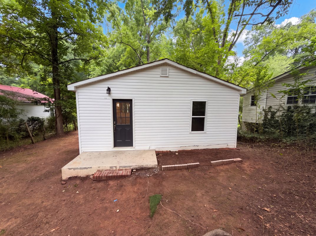 Photo 5 of 17 of 511 Manigault St, Winnsboro, SC