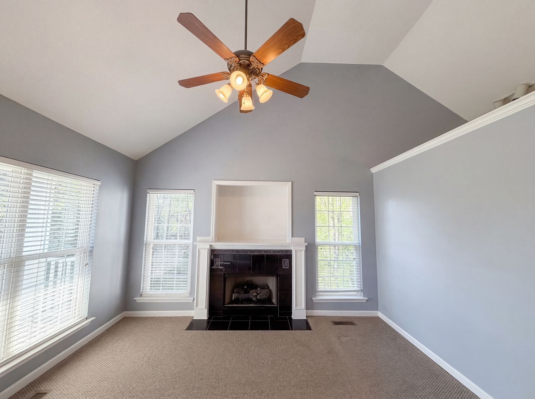 Photo 8 of 26 of 6937 Bucksland Dr, Ooltewah, TN