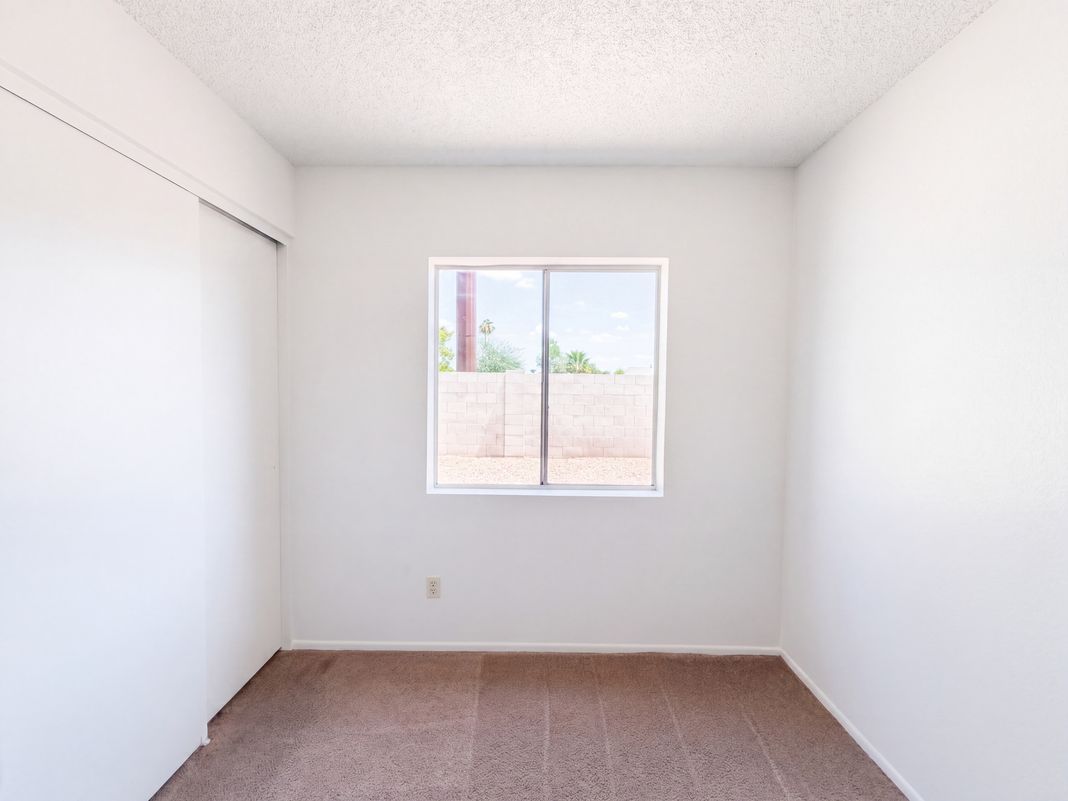 Photo 12 of 32 of 10701 W Campbell Ave, Phoenix, AZ