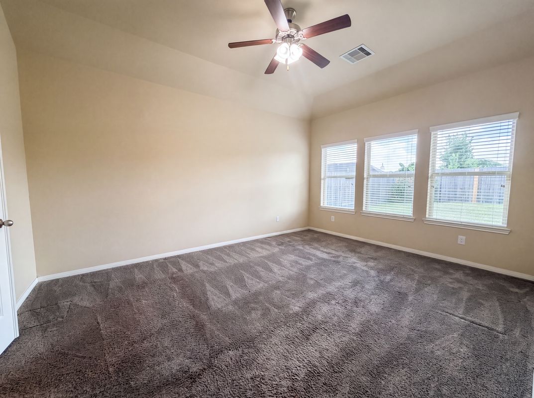 Photo 4 of 17 of 4511 Fenway Park Way, Spring, TX