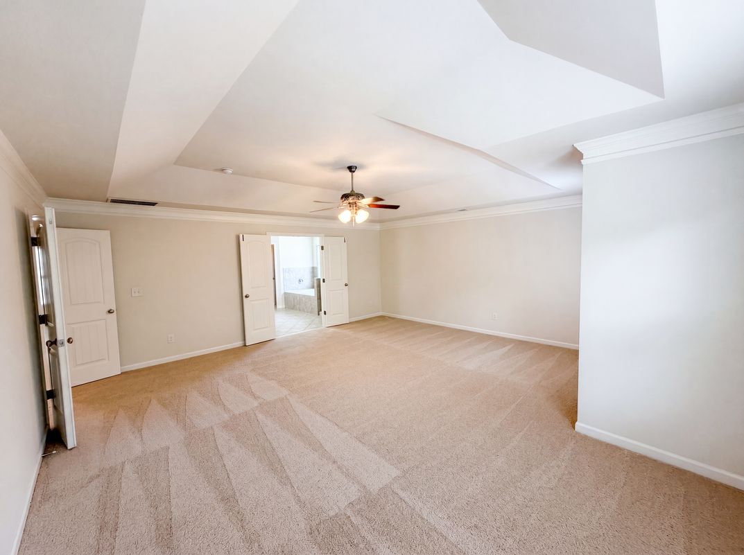 Photo 4 of 51 of 1481 Azalea Brook Dr, Lawrenceville, GA