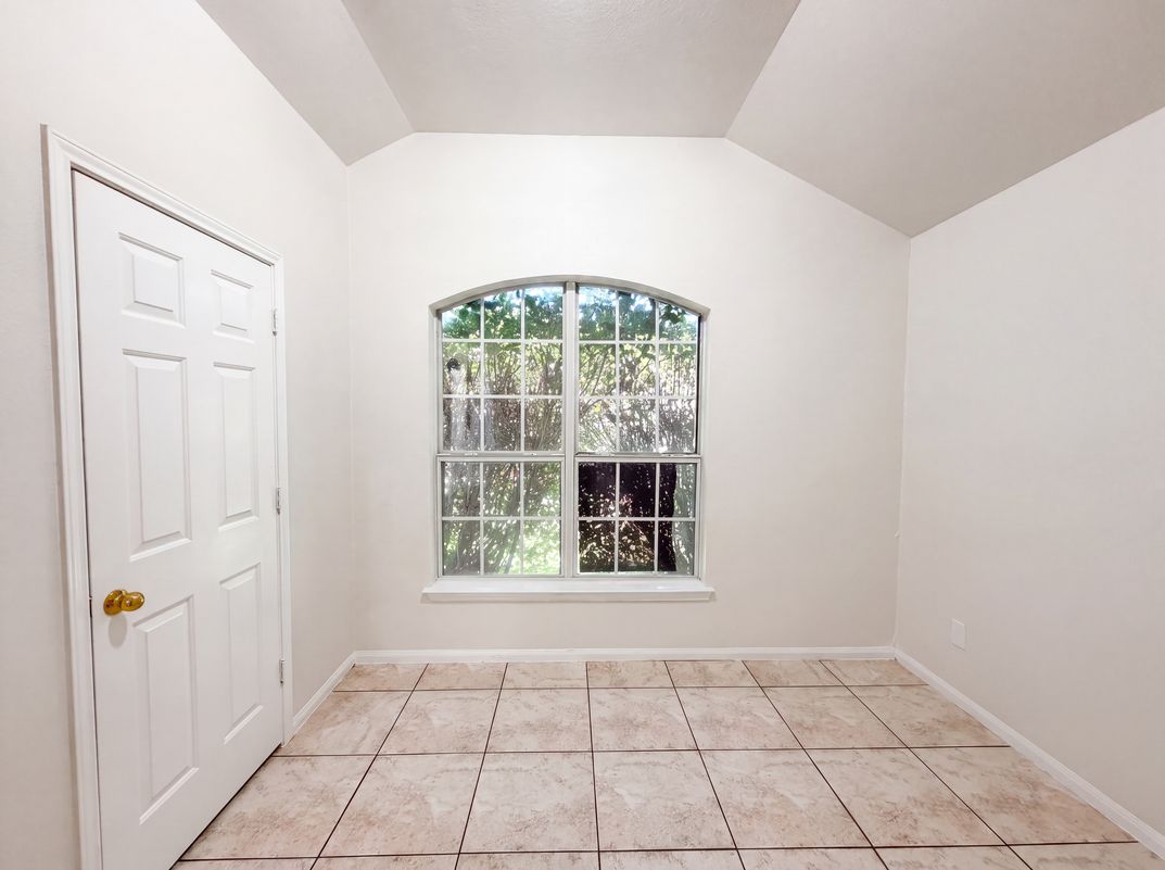 Photo 12 of 19 of 507 Abu Bakar Dr, Killeen, TX