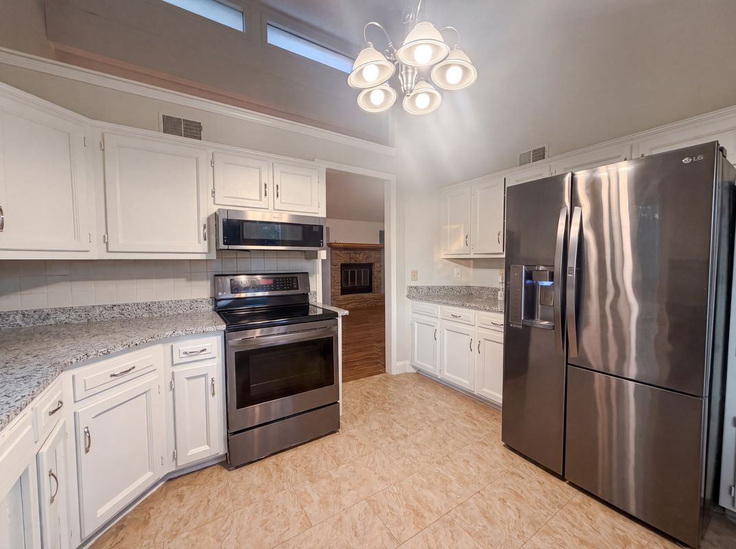 Photo 7 of 21 of 7511 Orient Ave, Kansas City, KS