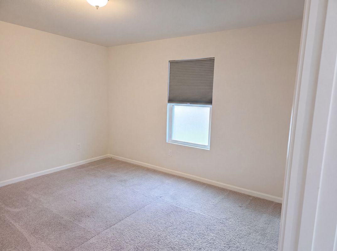 Photo 4 of 21 of 128 Mikaela Ave, Defuniak Springs, FL