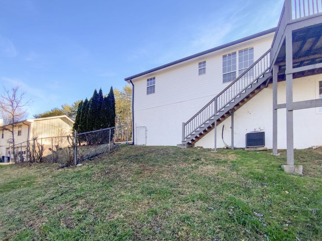 Photo 21 of 23 of 7511 Irongate Dr, Hixson, TN