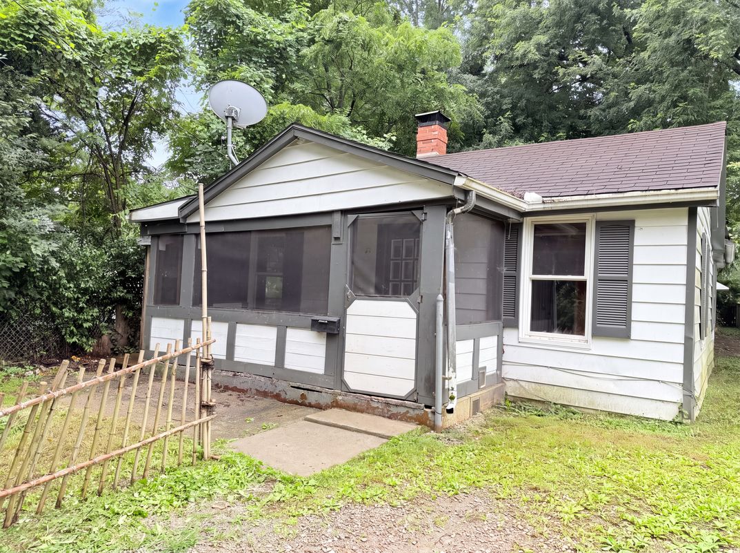 Photo 17 of 19 of 219 W Glen Ave, Batavia, OH