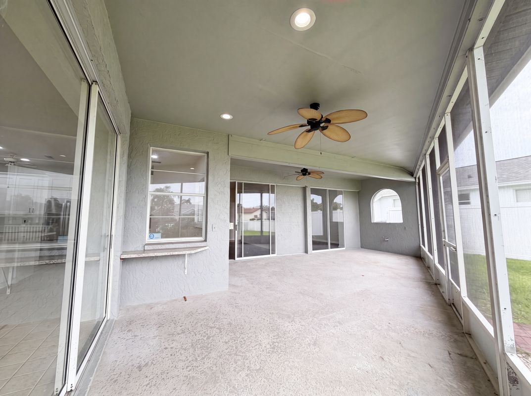Photo 24 of 28 of 12919 Prestwick Dr, Riverview, FL