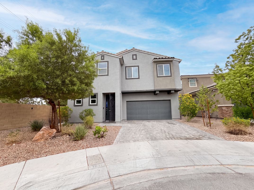 Property photo 1 of 1911 Luxor Lights Ave