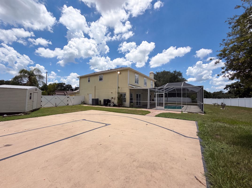 Photo 18 of 22 of 1701 Larabie Ct, Brandon, FL