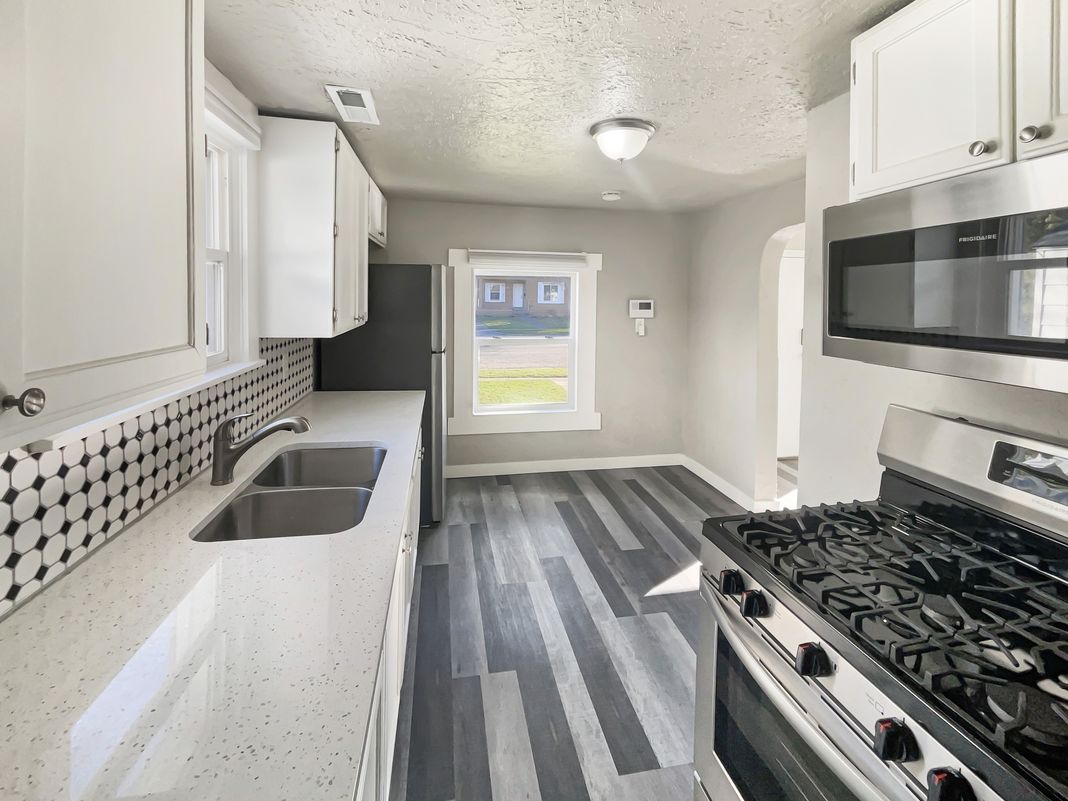 Photo 7 of 17 of 2865 Pingree Ave, Ogden, UT