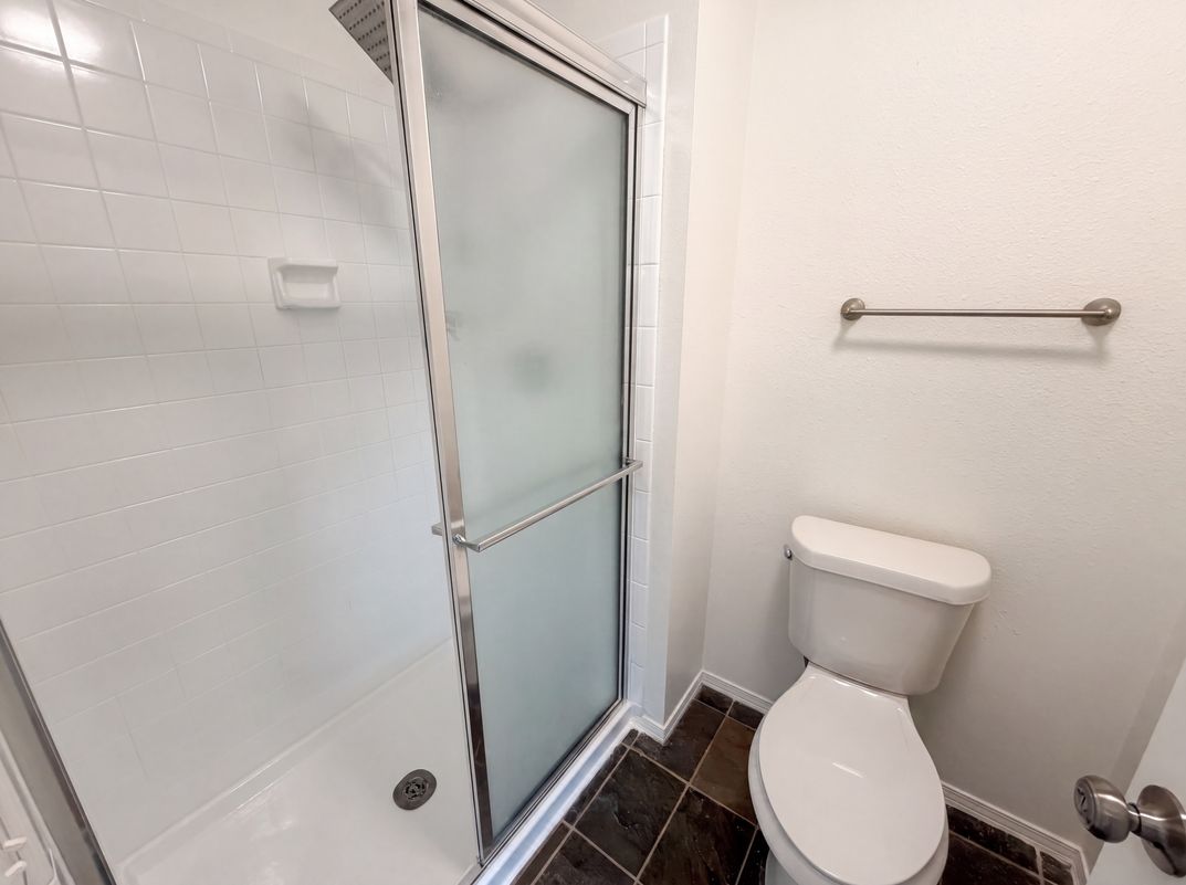 Photo 17 of 40 of 10330 E Weaver Pl, Englewood, CO