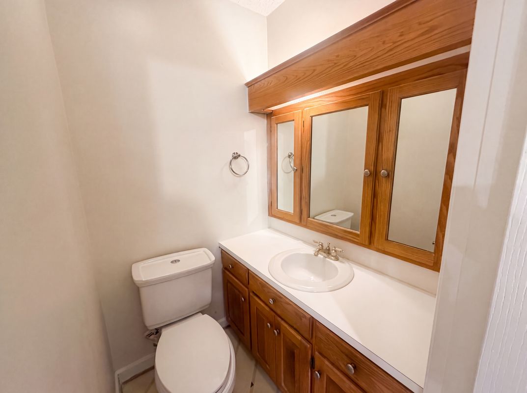 Photo 12 of 16 of 608 E Morehead St, Reidsville, NC