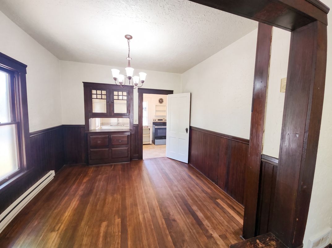 Photo 6 of 29 of 1011 Almaden St, Eugene, OR