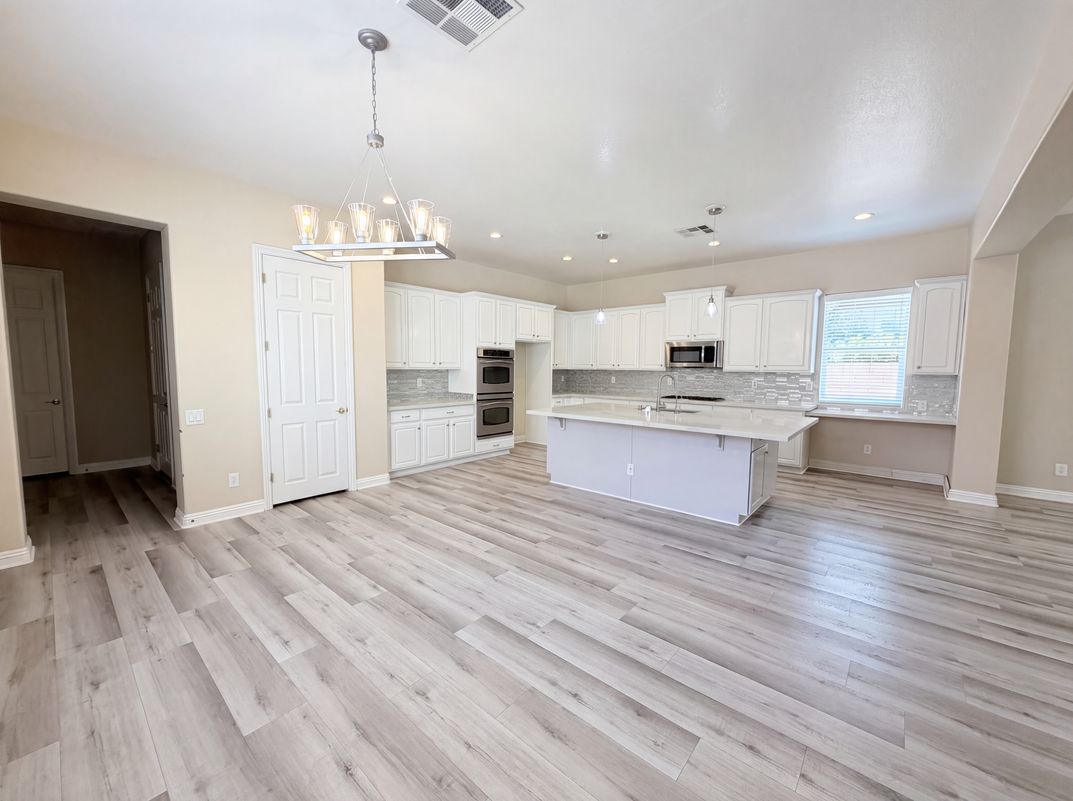 Photo 14 of 68 of 6892 April Wind Ave, Las Vegas, NV