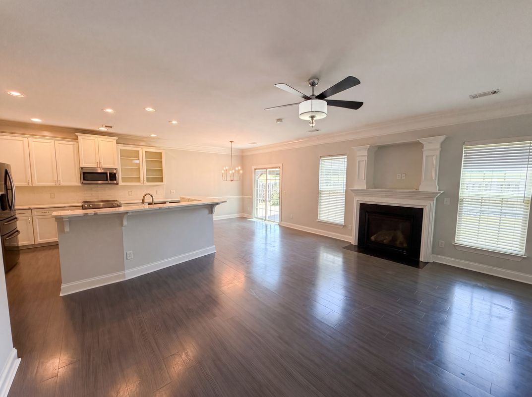 Photo 3 of 26 of 301 Cypresshill Ct, Simpsonville, SC