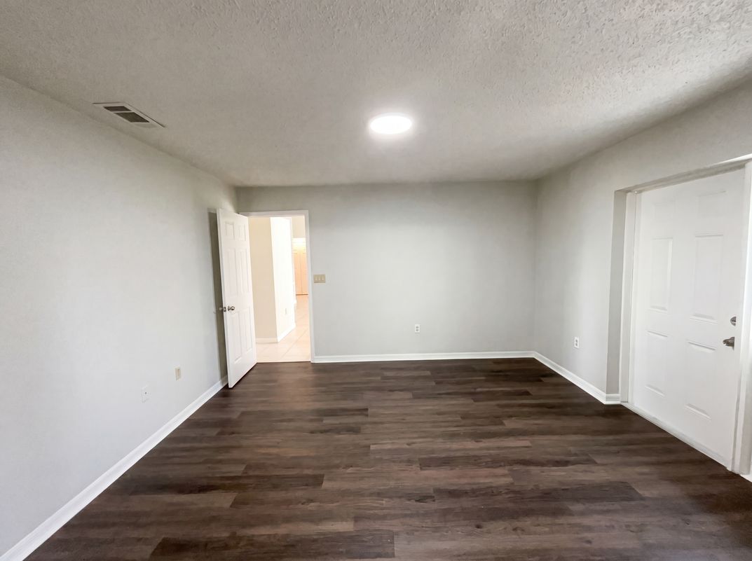 Photo 4 of 25 of 103 Dulverton Way, Kissimmee, FL