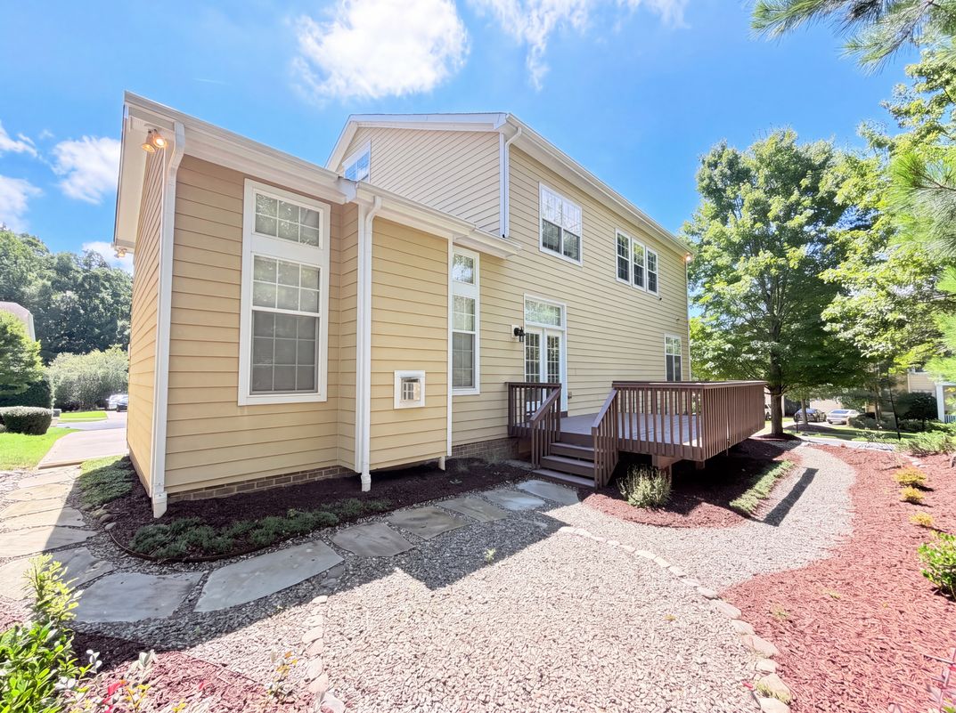 Photo 5 of 28 of 9928 Daufuskie Dr, Charlotte, NC