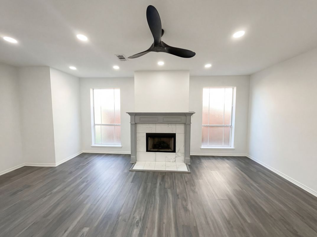 Photo 3 of 24 of 2406 Manchester Dr, Carrollton, TX