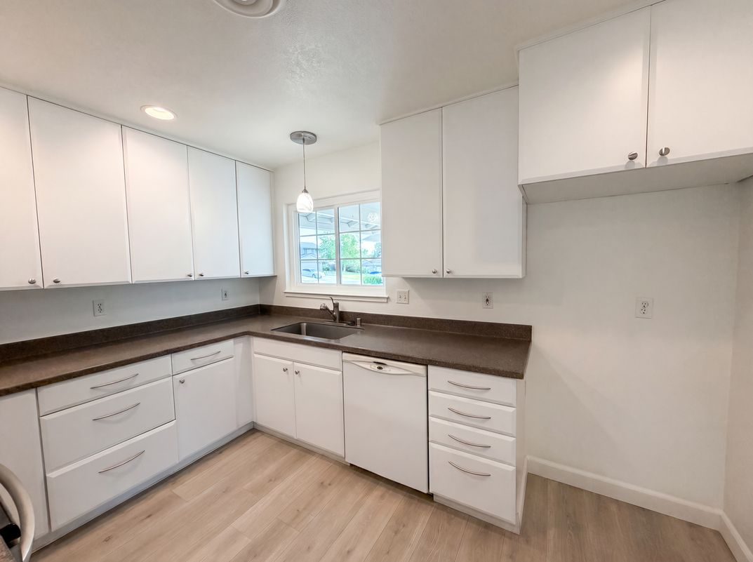 Photo 12 of 28 of 6840 Oaklawn Way, Fair Oaks, CA