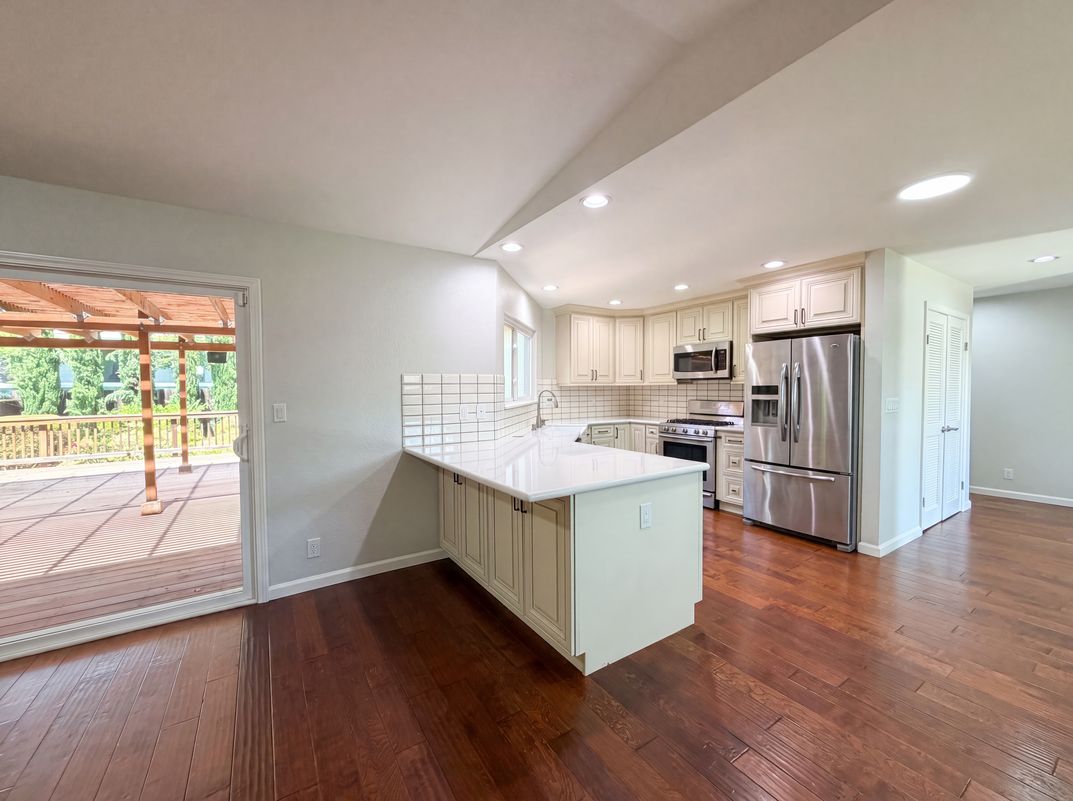 Photo 2 of 48 of 1091 Fox Meadow Way, Concord, CA