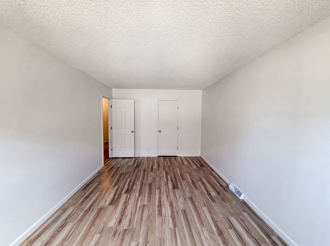 Photo 10 of 18 of 9867 Lane St, Thornton, CO
