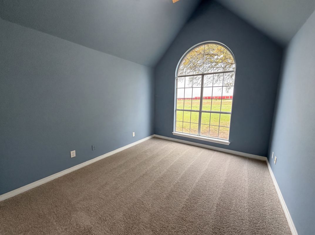 Photo 17 of 22 of 4014 Ovilla Rd, Waxahachie, TX