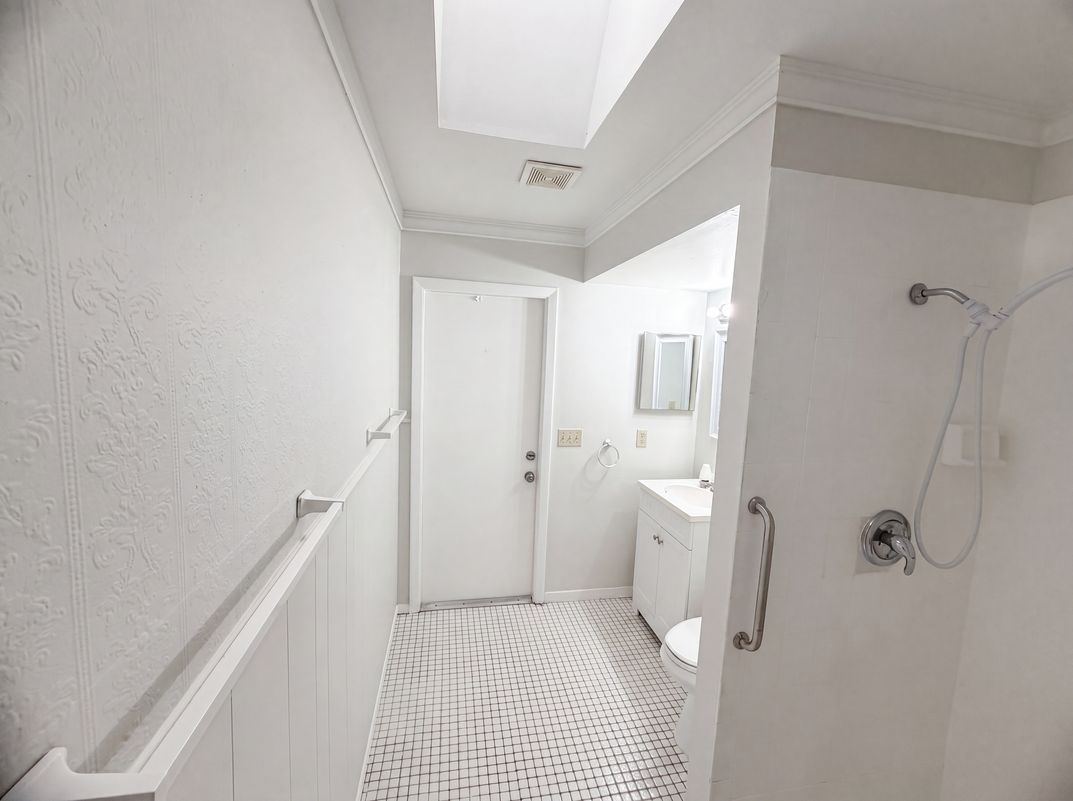 Photo 14 of 38 of 2305 SW Fern Cir, Port Saint Lucie, FL