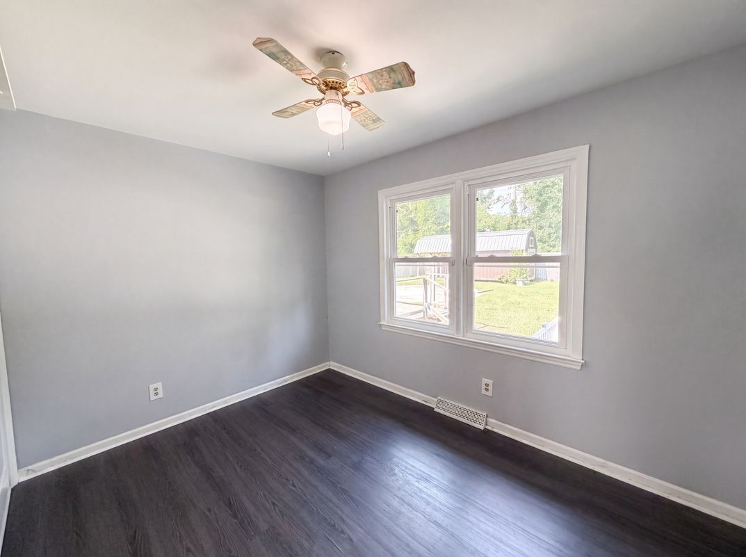 Photo 4 of 20 of 189 Tall Pines Rd, Ladson, SC