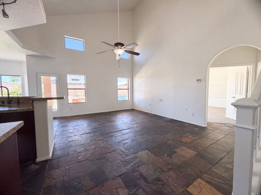Photo 3 of 21 of 11422 E Dartmouth St, Mesa, AZ