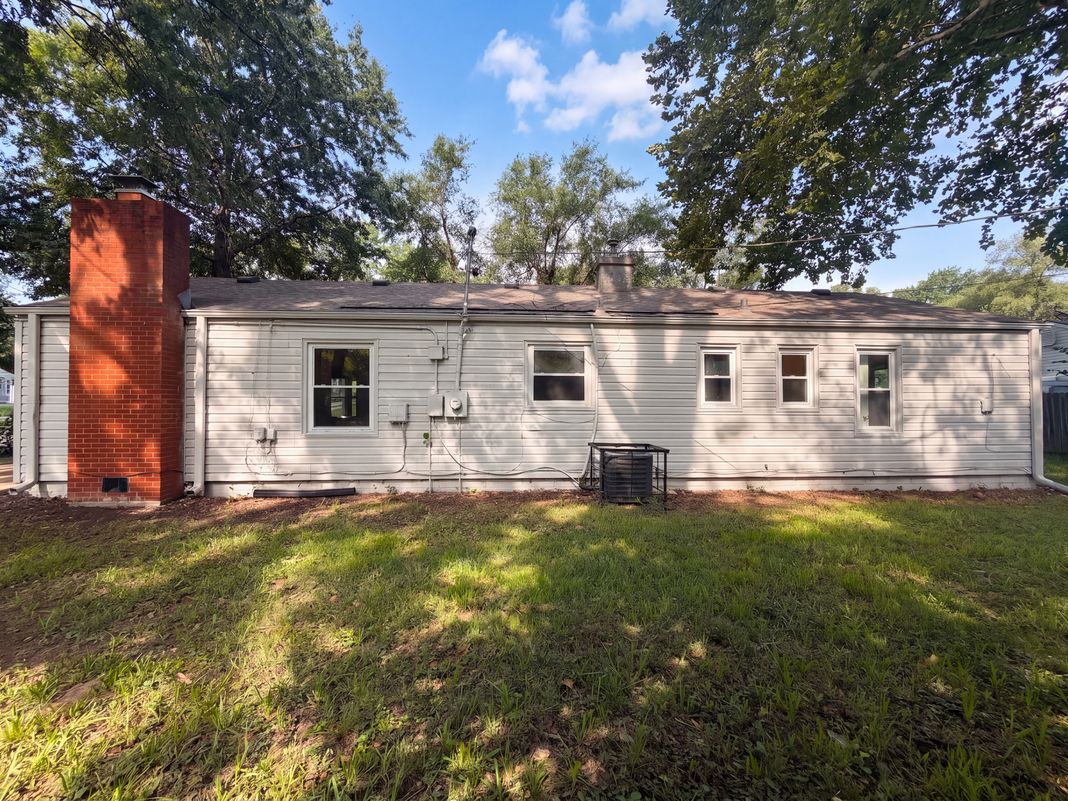 Photo 18 of 22 of 11121 Herrick Ave, Kansas City, MO
