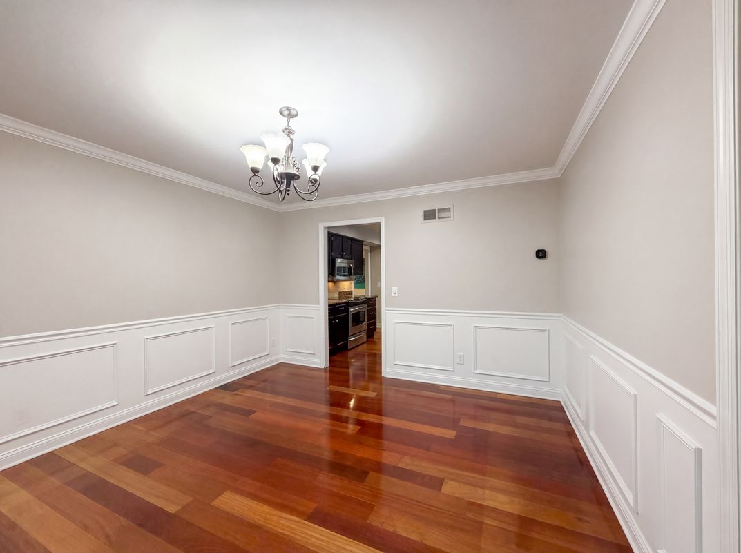 Photo 9 of 32 of 12173 Village Woods Dr, Cincinnati, OH