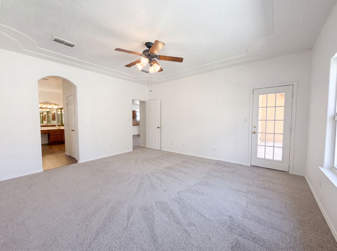 Photo 9 of 29 of 9809 Buckeye St NW, Albuquerque, NM
