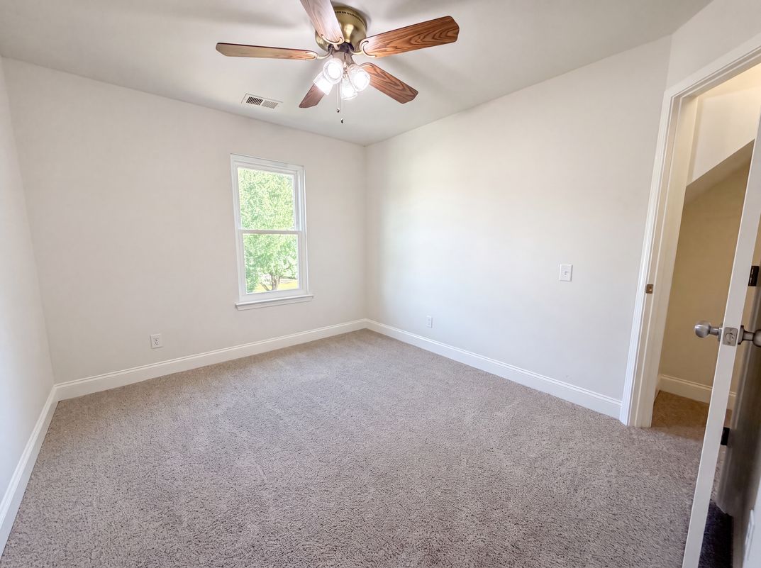 Photo 10 of 17 of 110 Lyman Oak Ct, Fort Mill, SC