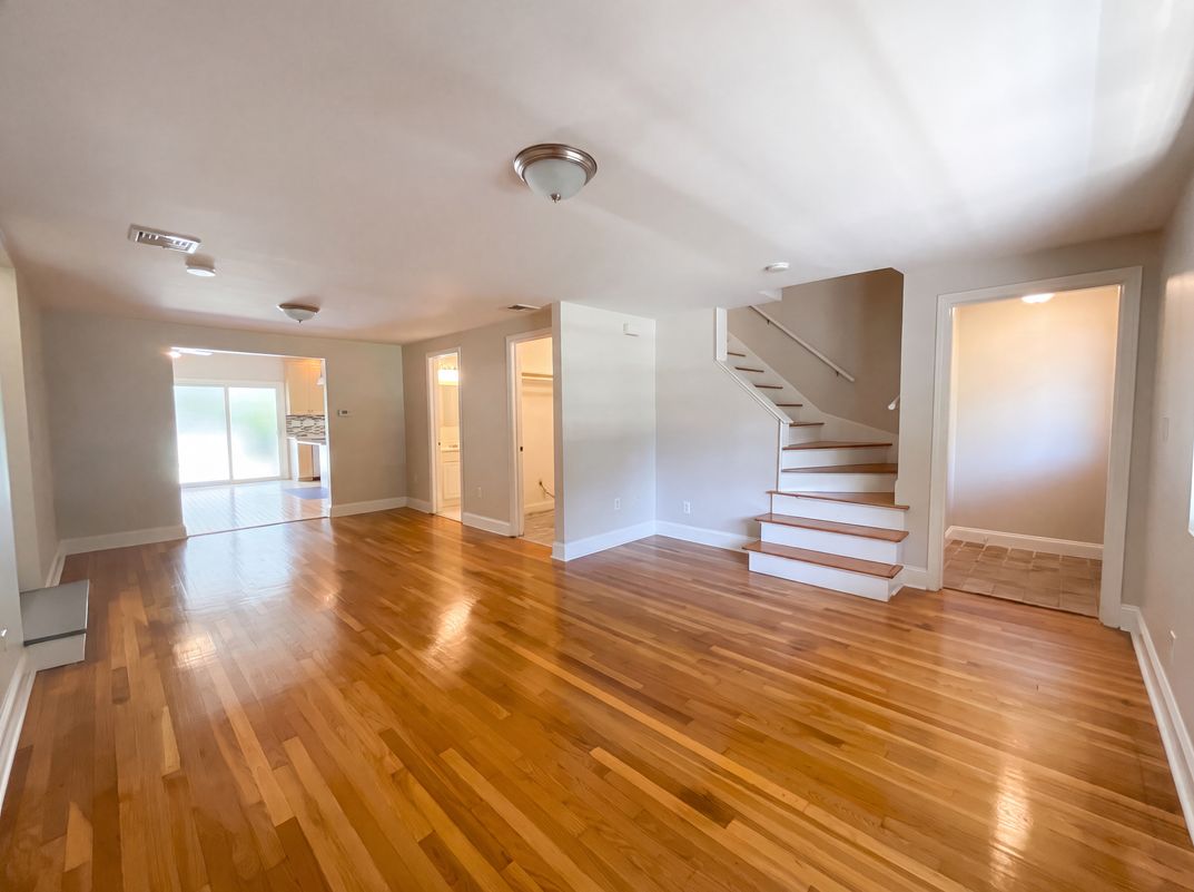 Photo 11 of 41 of 661 Main St, Millis, MA