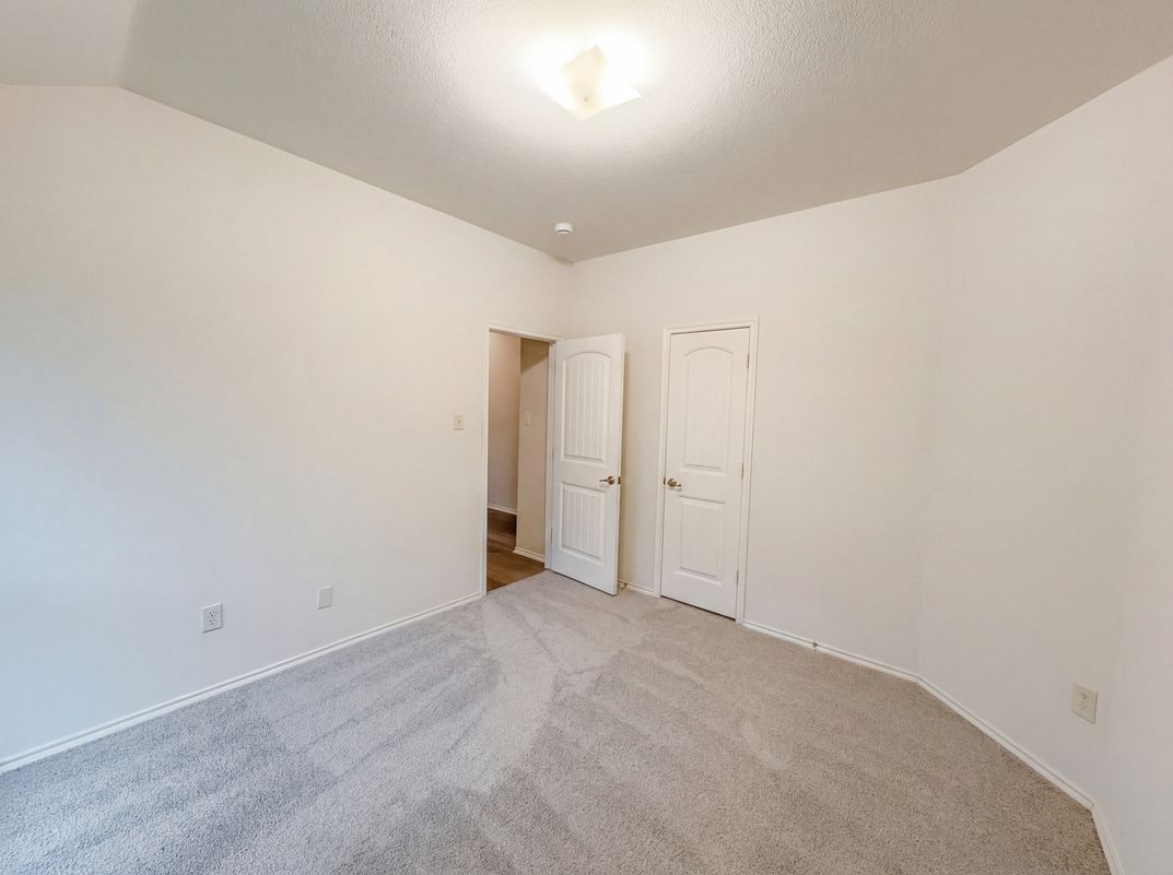 Photo 22 of 24 of 2553 Cumberland Trl, Balch Springs, TX