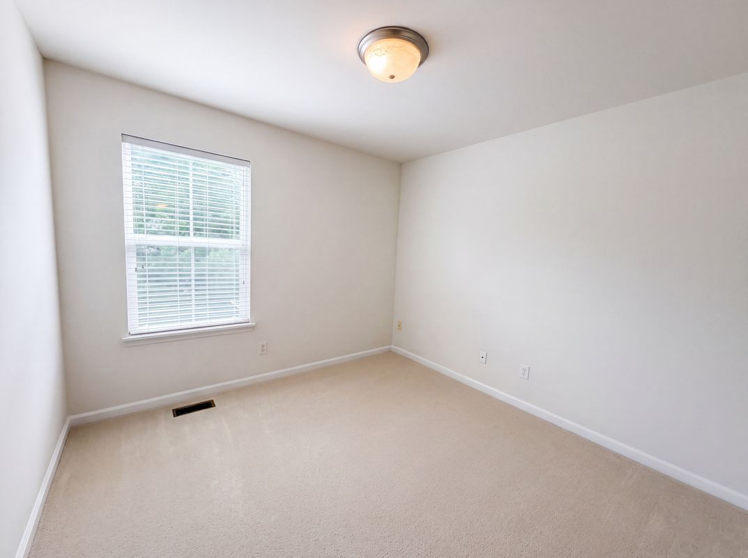 Photo 13 of 25 of 2556 Viola Gill Ln, Wildwood, MO