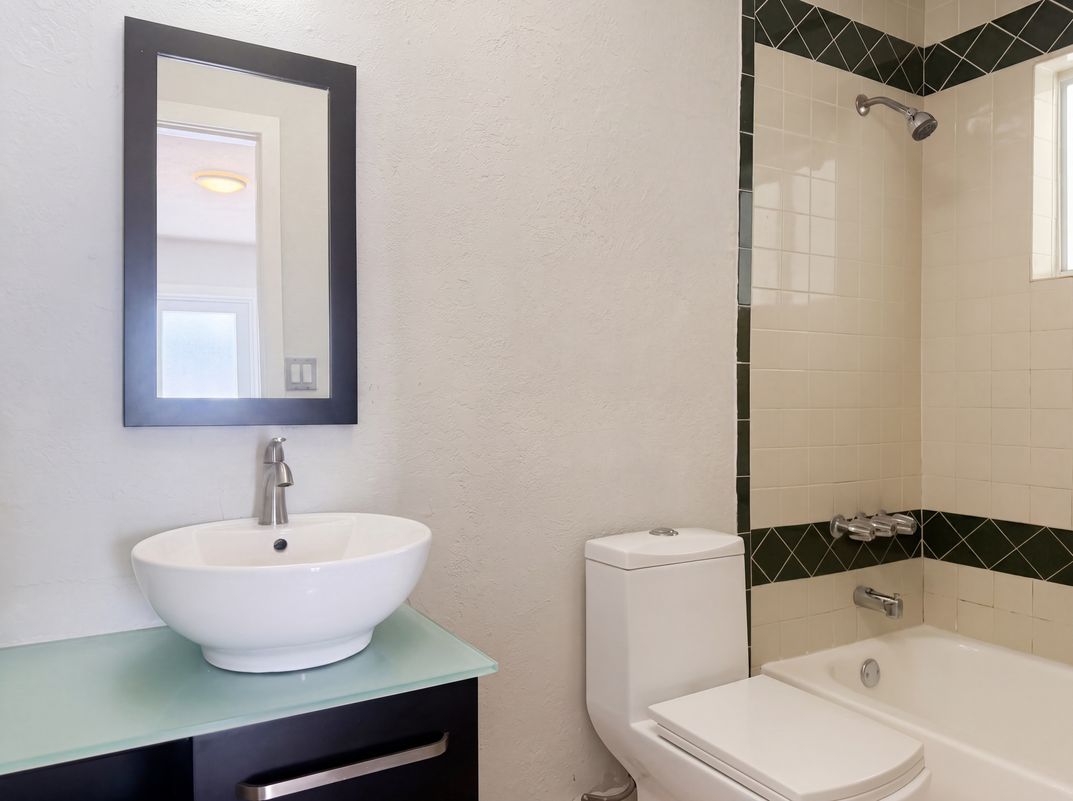 Photo 16 of 22 of 6200 SW 109th Ave, Miami, FL