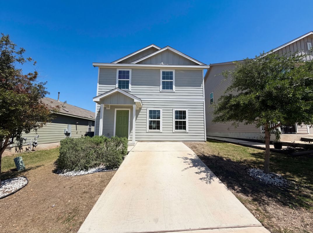 Property photo 1 of 210 Expedition Way