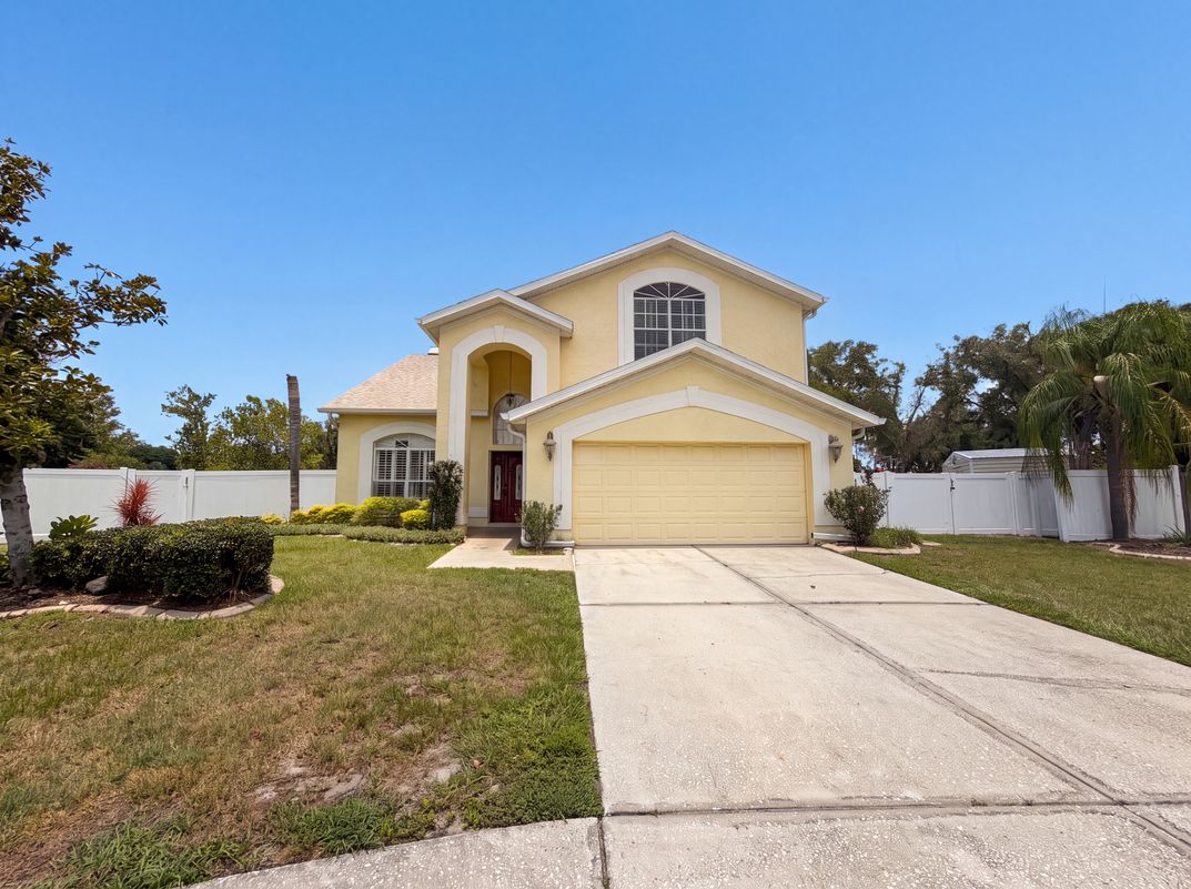 Photo 17 of 22 of 1701 Larabie Ct, Brandon, FL